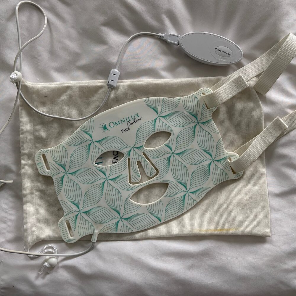 Omnilux Contour Mask